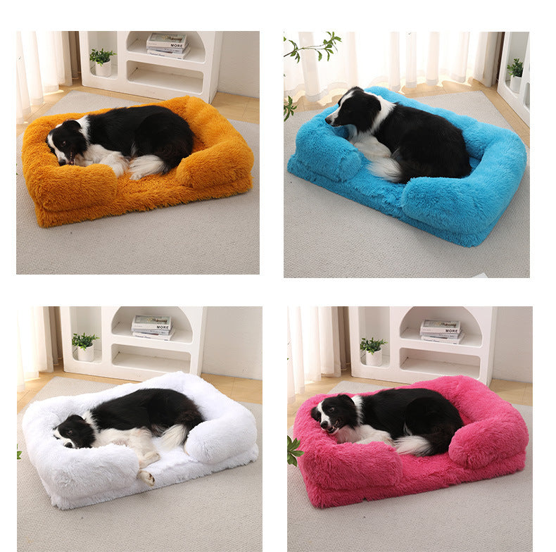 Doghouse Plush Round Pet Bed
