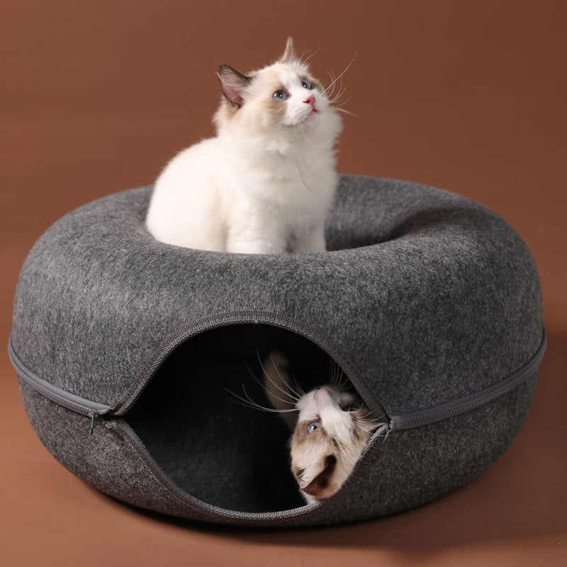 Four Seasons Available Cat Nest