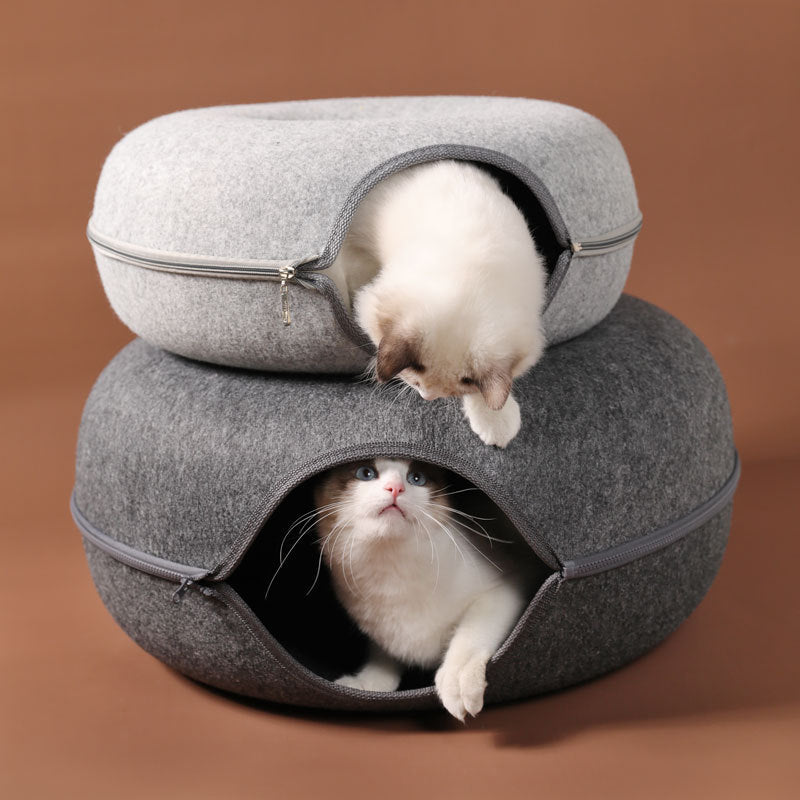 Four Seasons Available Cat Nest