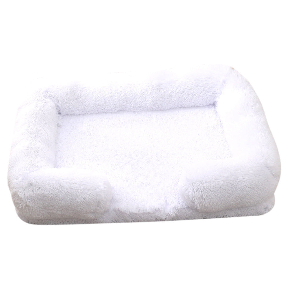 Doghouse Plush Round Pet Bed